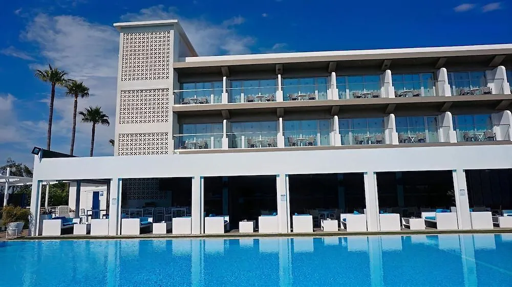Sveltos Hotel Larnaca 3*,  Cyprus