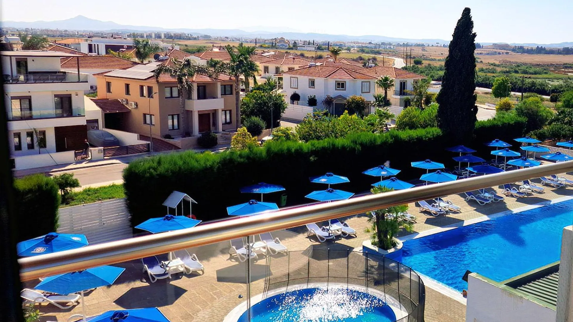 Sveltos Hotel Larnaca 3*,
